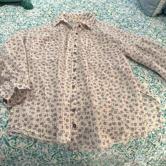 Listiel Tops - Listiel Long Sleeve Wome's Button Down Oversized Top with Lavender Flowers Sz S